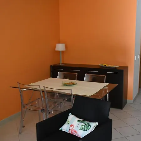 Daire Apartamento Da Rocha Encosta Da Marina